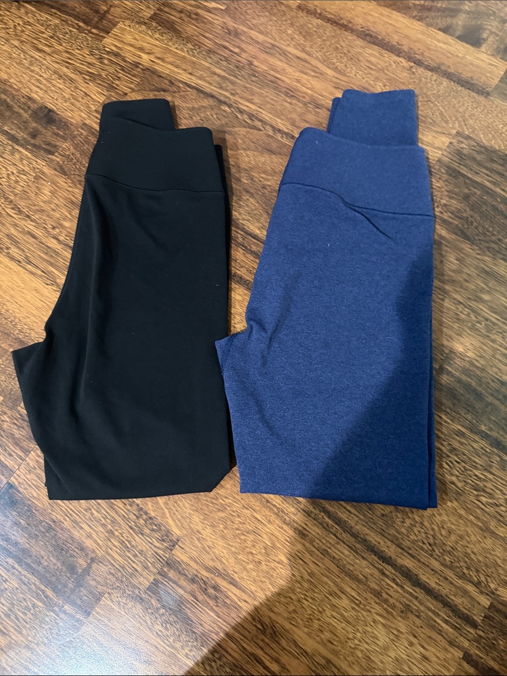 Uniqlo Women Leggings Pack - Black & Navy
